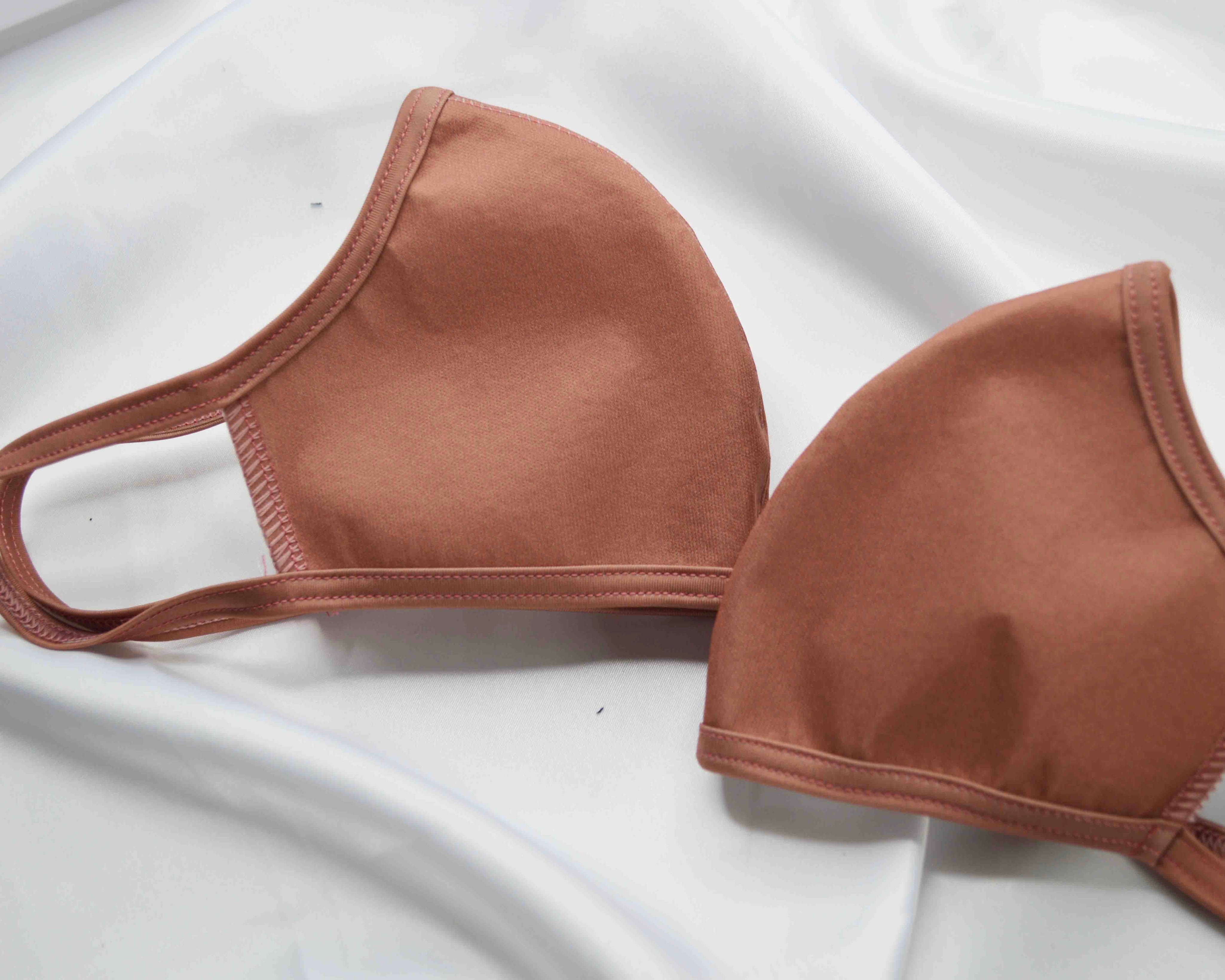 A22 - Asas licra elástica