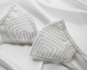 A28 - Asas licra elástica